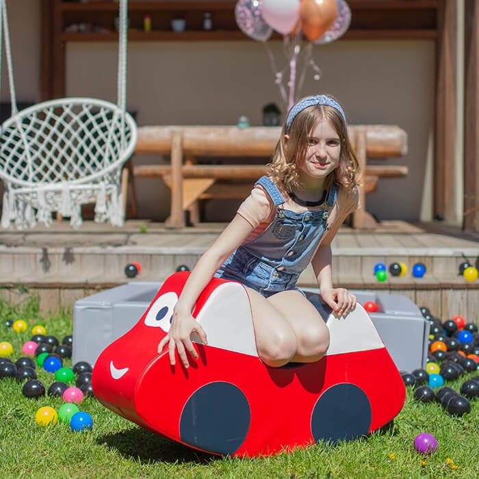 Soft Play lasten Keinulelu - Punainen auto