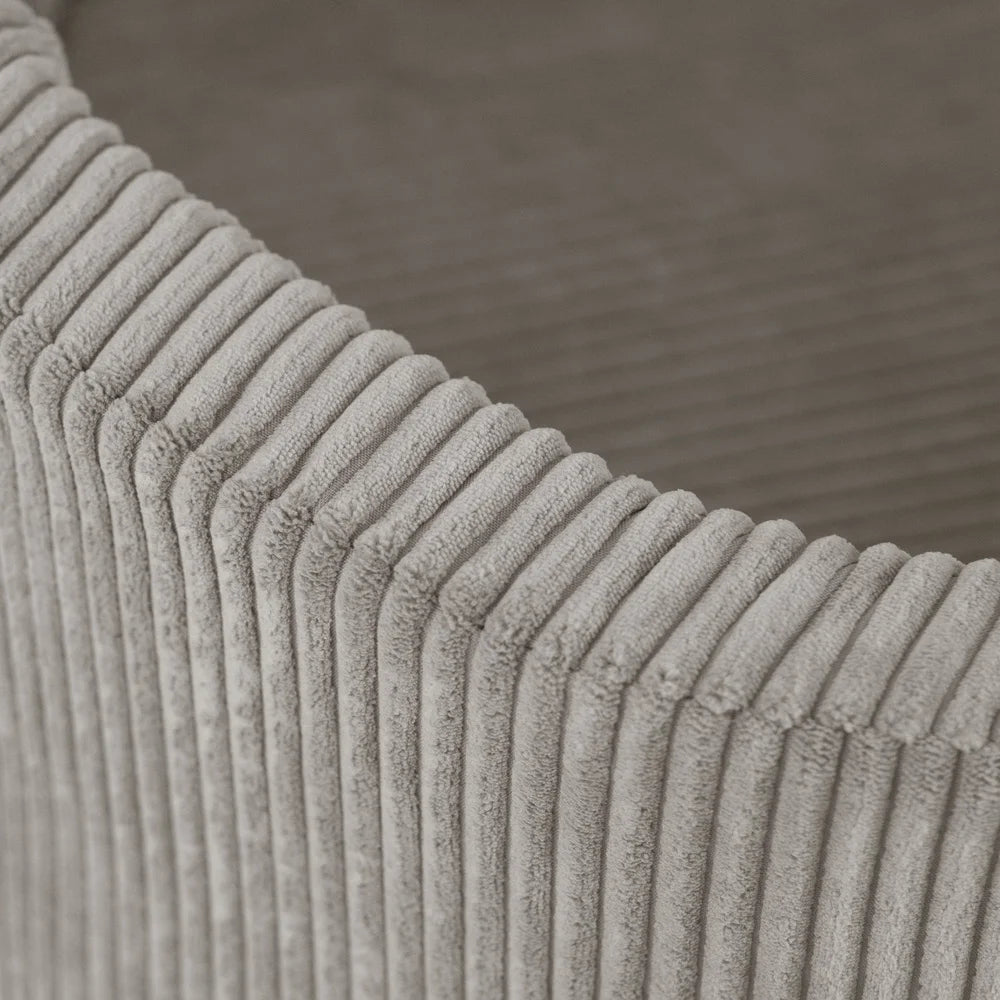 PLUSH NEST lasten-pallomeri-beige samettikangas