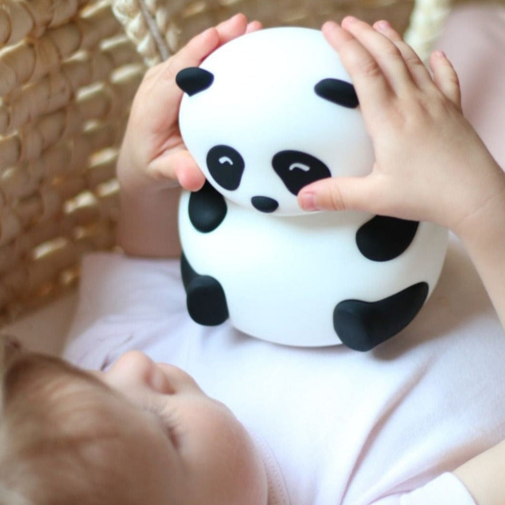 Lasten yövalo Panda
